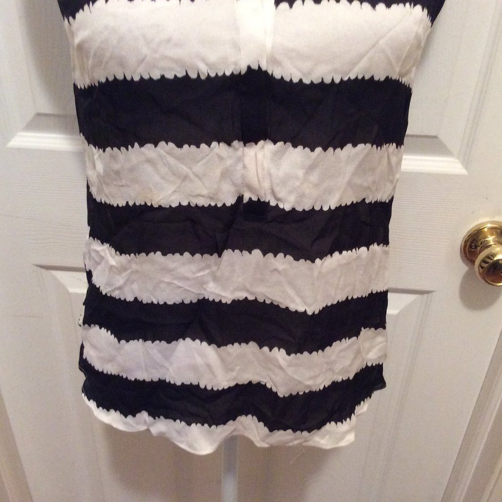 A.L.C. Top XS White Black Graphic Stripe Half Button Semi-Sheer Sleeveless - Picture 3 of 9